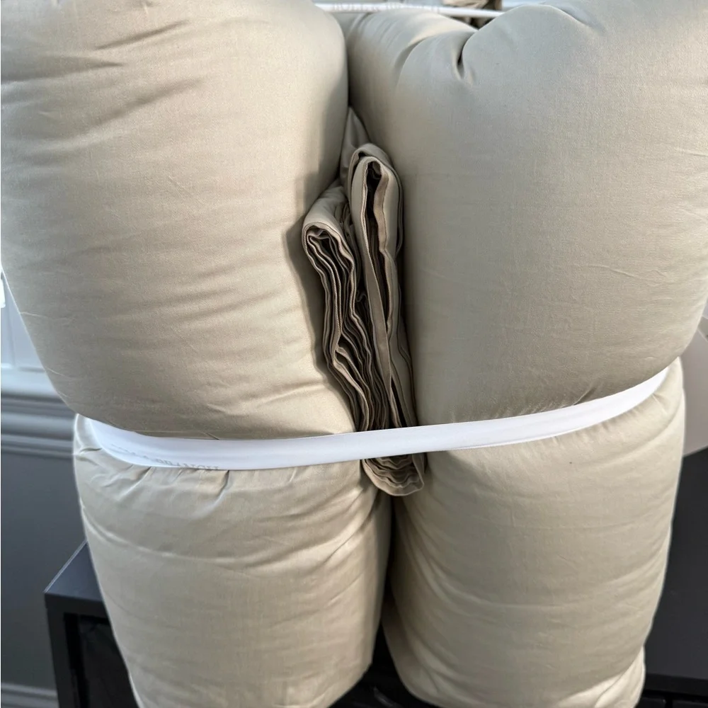 Boll & Branch NWT Signature Comforter & Shams🔥No Offer Item🔥